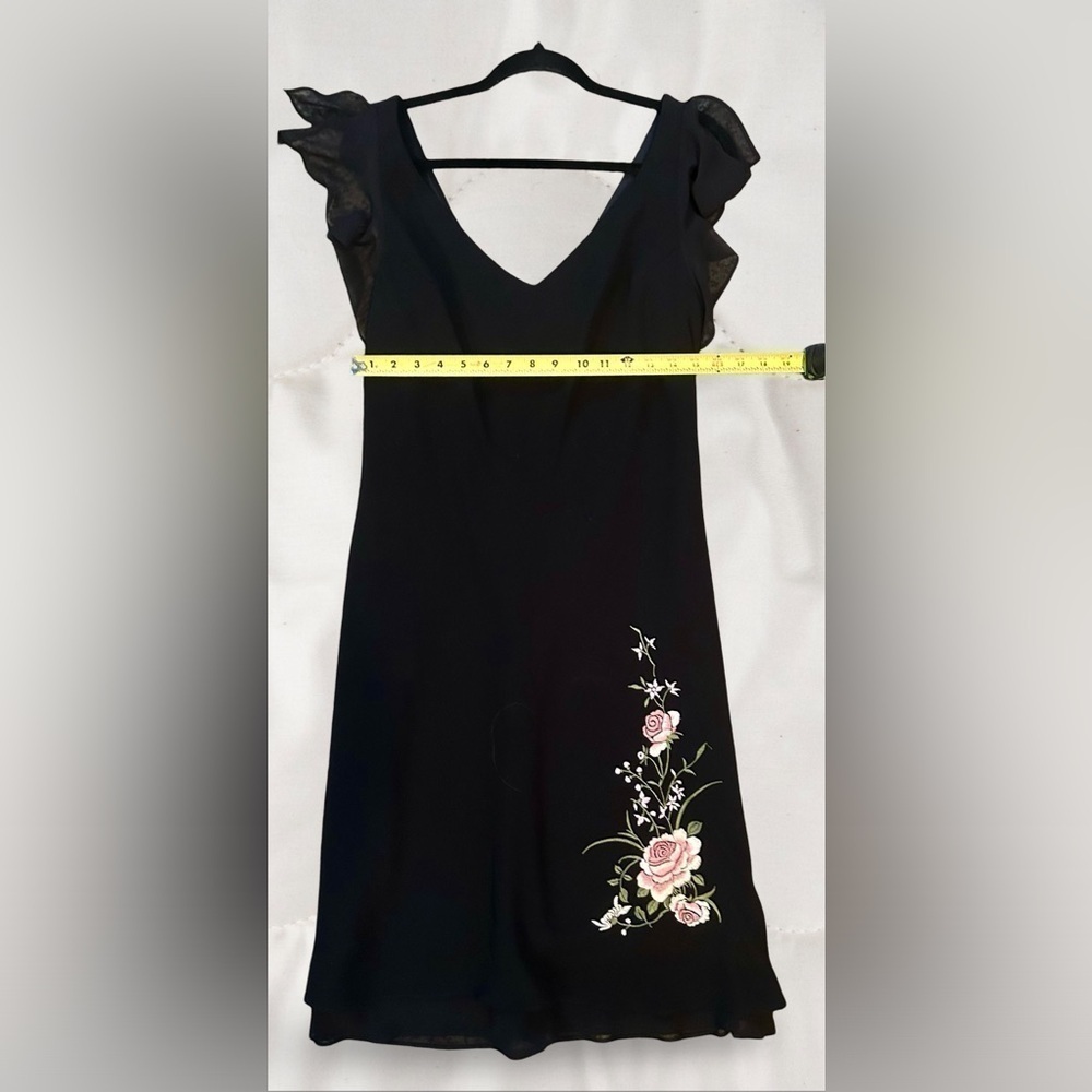 SL FASHIONS💓SZ M💓BLACK FLUTTERED SLEEVE CHIFFON DRESS W ROSE TRIM OPEN BACK - Picture 11 of 16